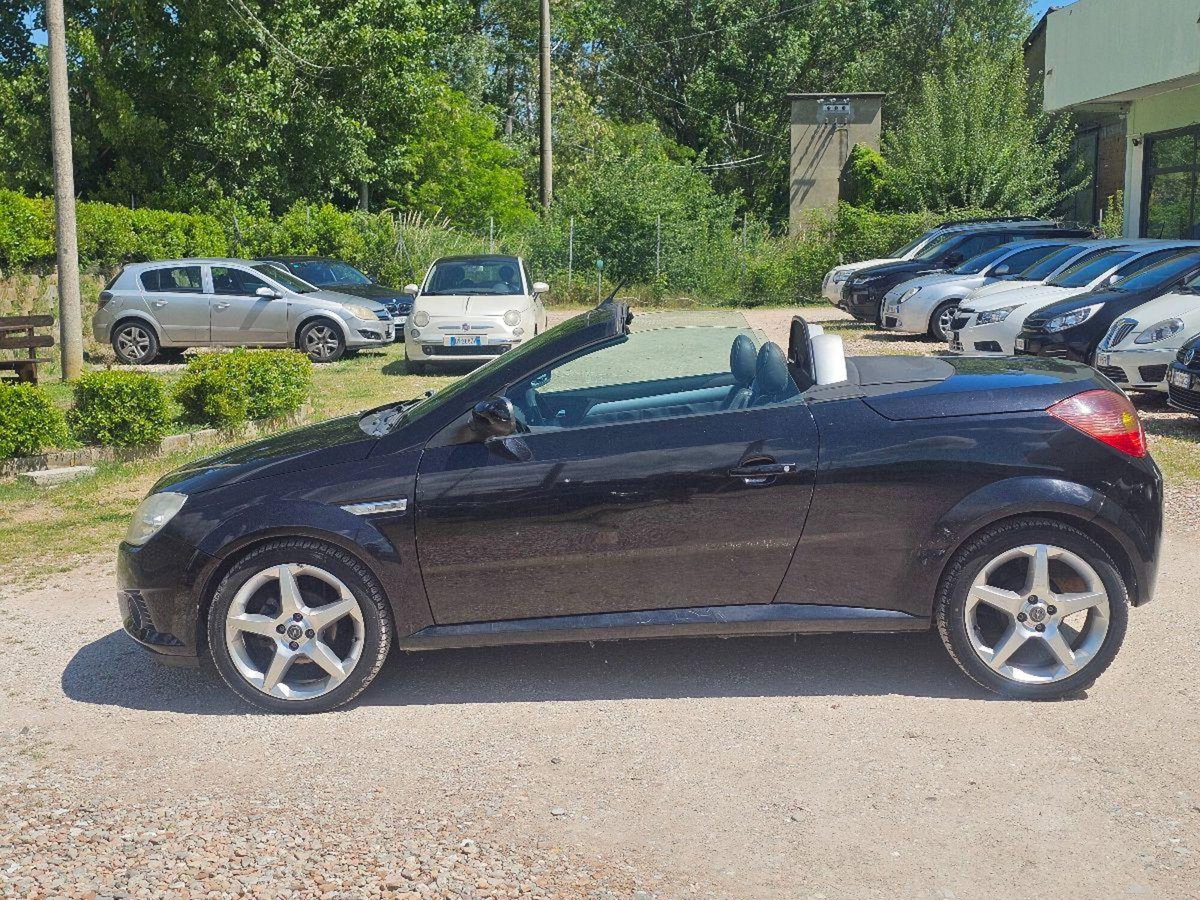 Opel Tigra TwinTop 1.4 16V Sport (4)