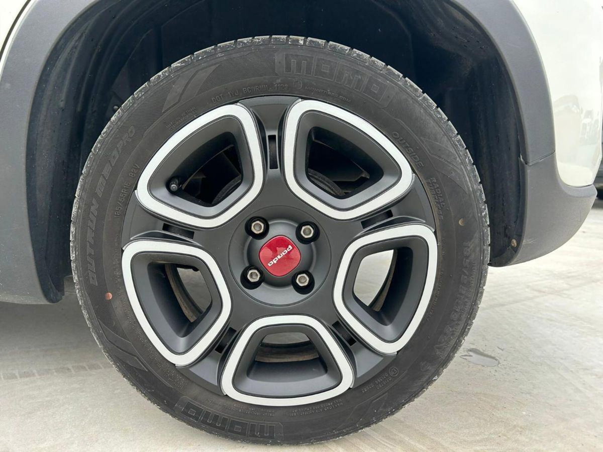 Fiat Panda 1.0 FireFly S&S Hybrid City Cross (14)