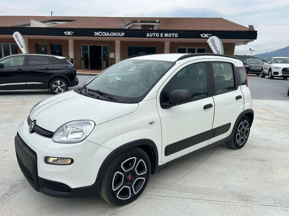 Fiat Panda 1.0 FireFly S&S Hybrid City Cross (3)