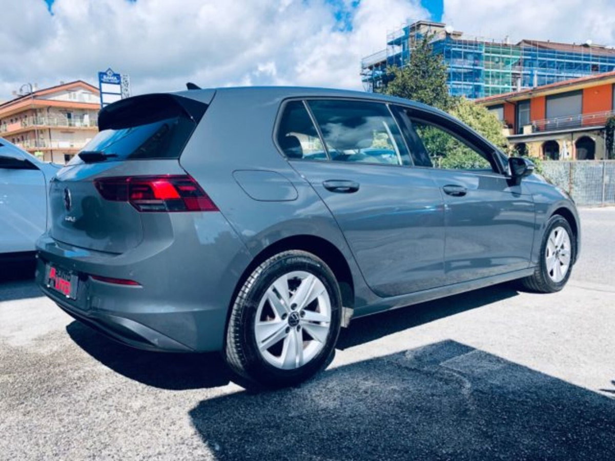 Volkswagen Golf 2.0 TDI SCR Life (5)