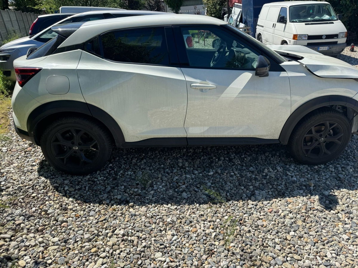 Nissan Juke 1.0 DIG-T 117 CV DCT Business (2)