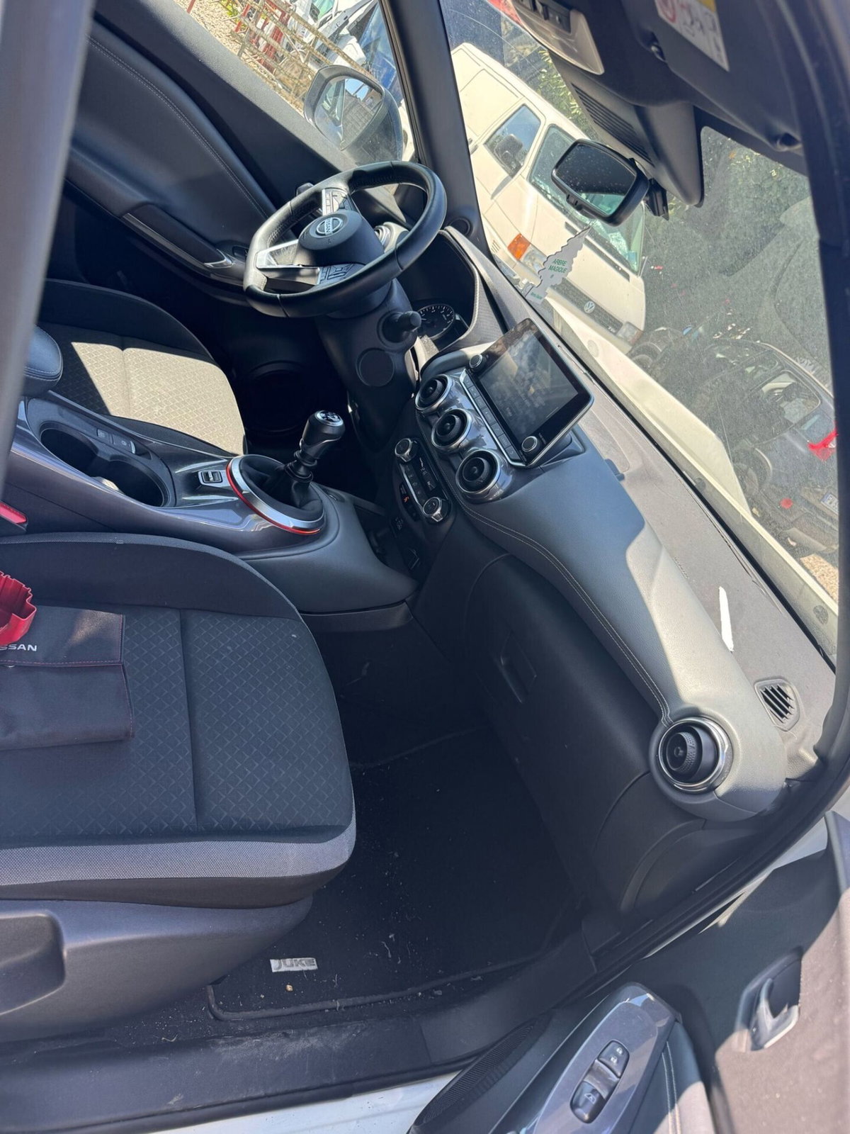 Nissan Juke 1.0 DIG-T 117 CV DCT Business (8)