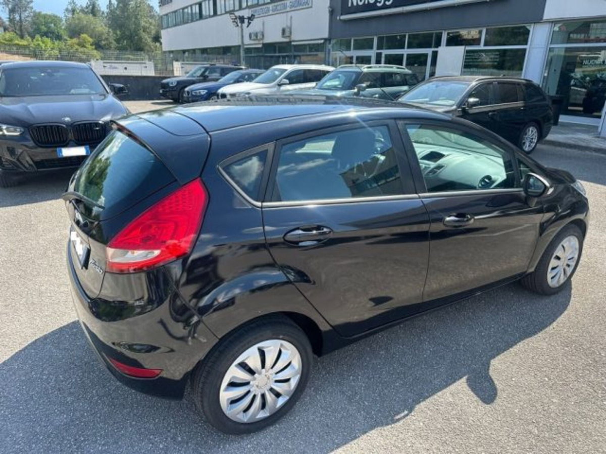 Ford Fiesta 1.4 TDCi 68CV 5 porte Titanium (5)