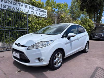 Ford Fiesta 1.4 5 porte Bz.- GPL Titanium usata