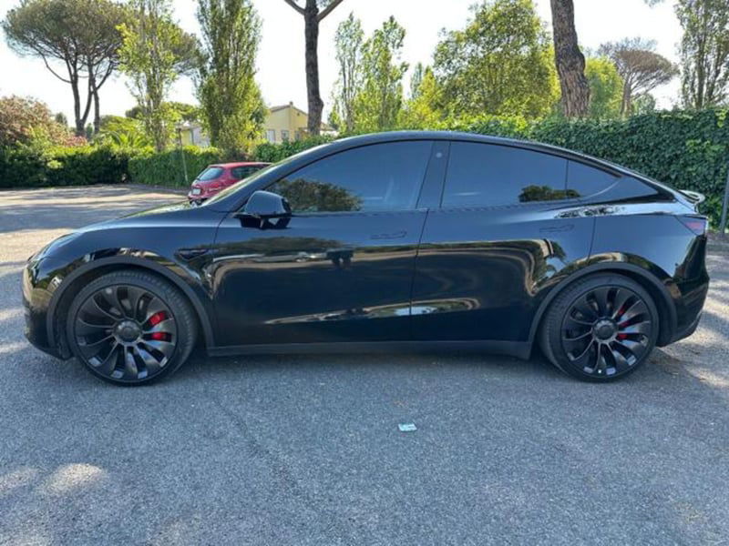Tesla Model Y Performance Dual Motor awd