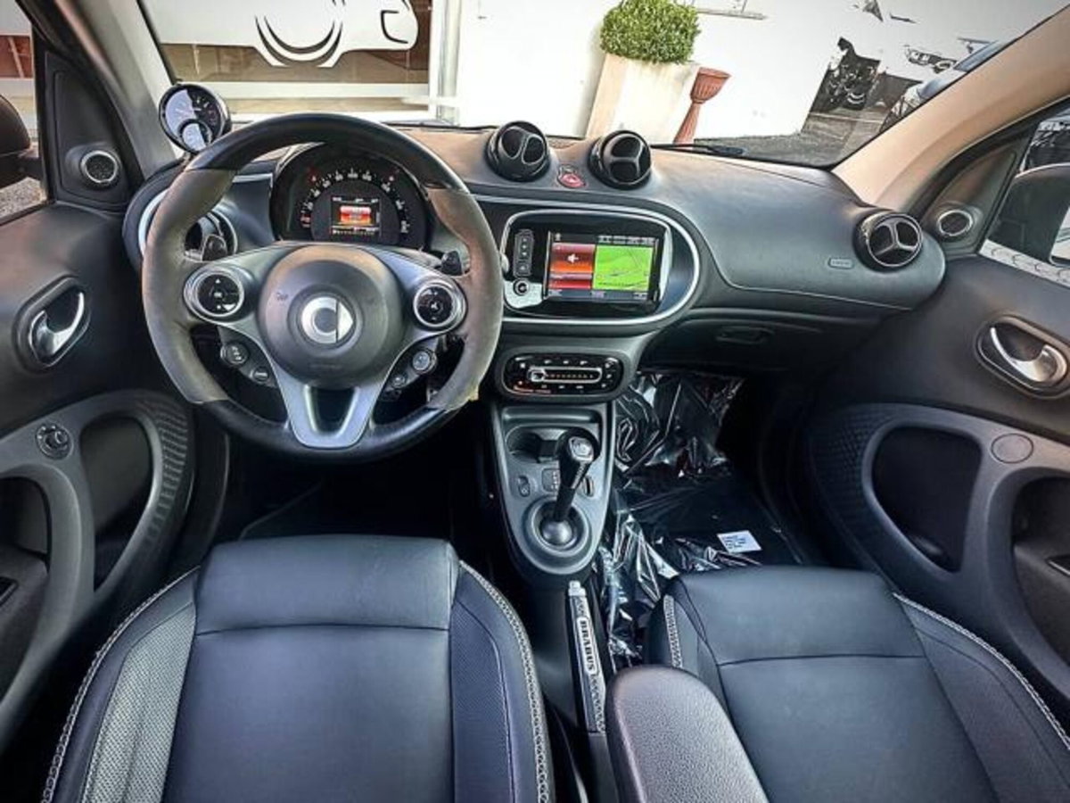smart Fortwo BRABUS 0.9 Turbo twinamic Xclusive (16)