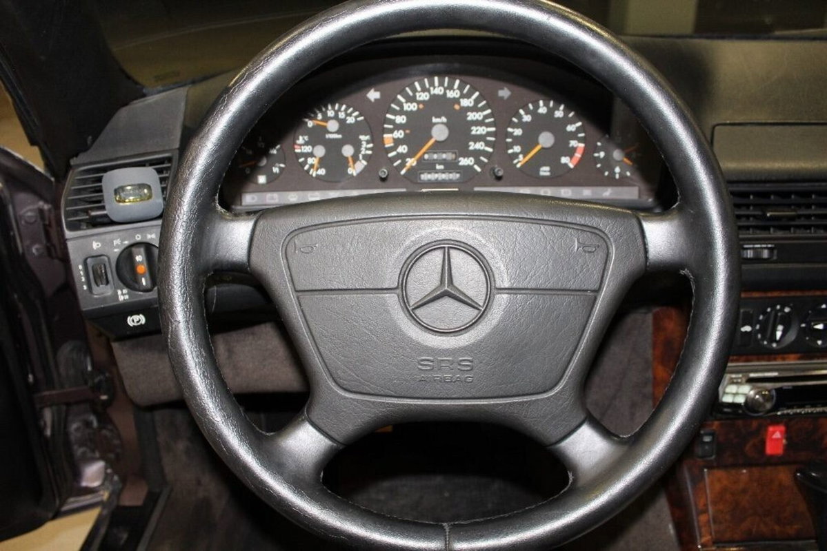 Mercedes-Benz 300 Cabrio 300 SL-24 cat (14)