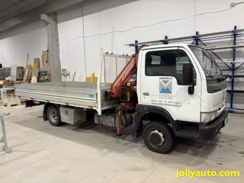 Nissan Cabstar 120.35 3.0 Tdi PC-RG Cabinato L