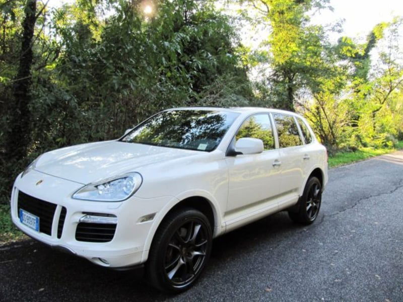 Porsche Cayenne 4.8 Turbo