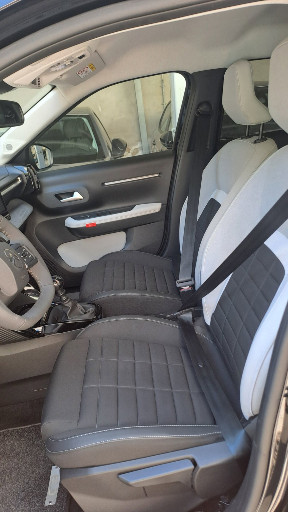 Citroen C3 1.2 puretech turbo Business 100cv s&s (4)