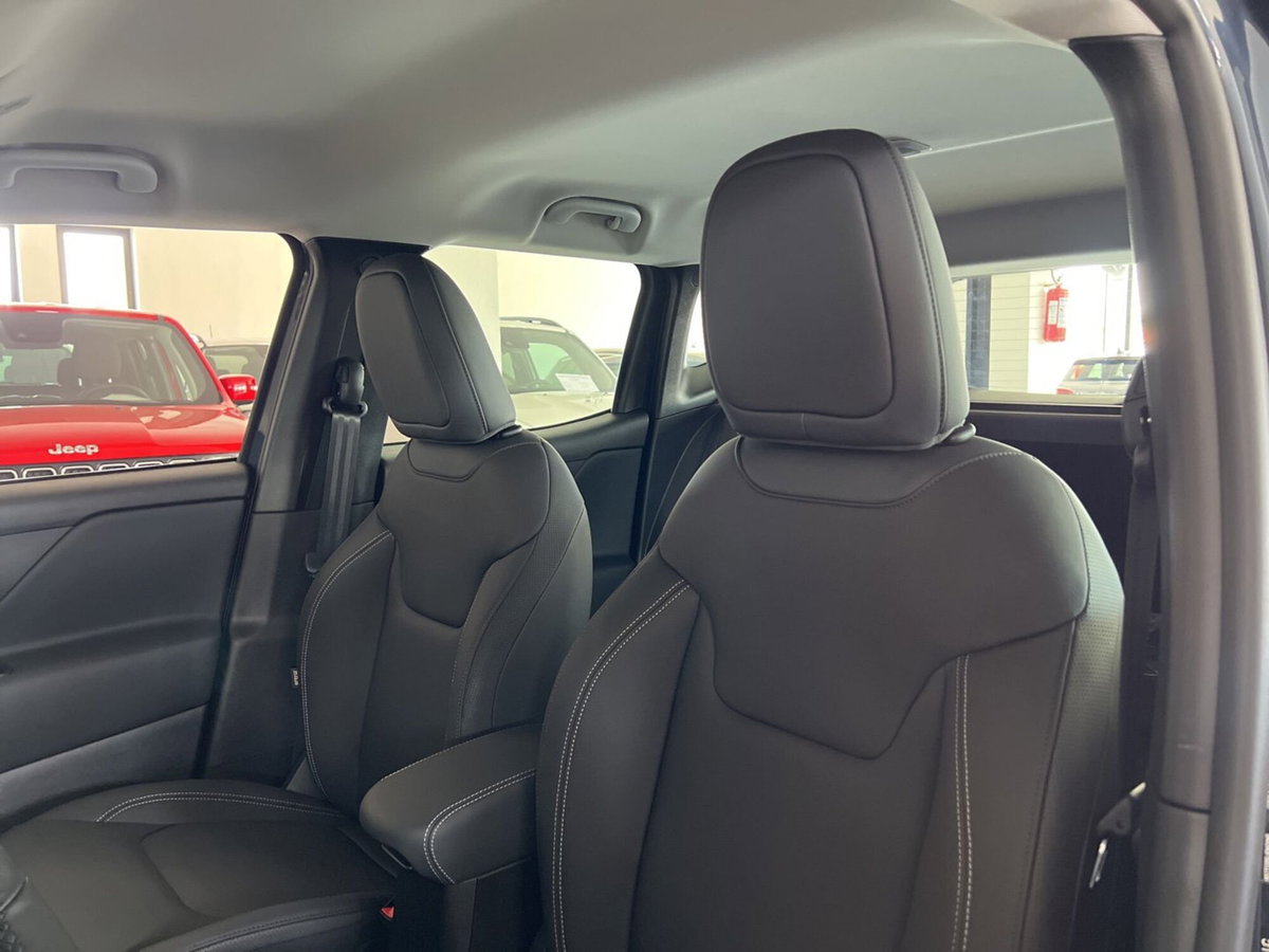 Jeep Renegade 1.5 turbo t4 mhev Summit 2wd dct (5)