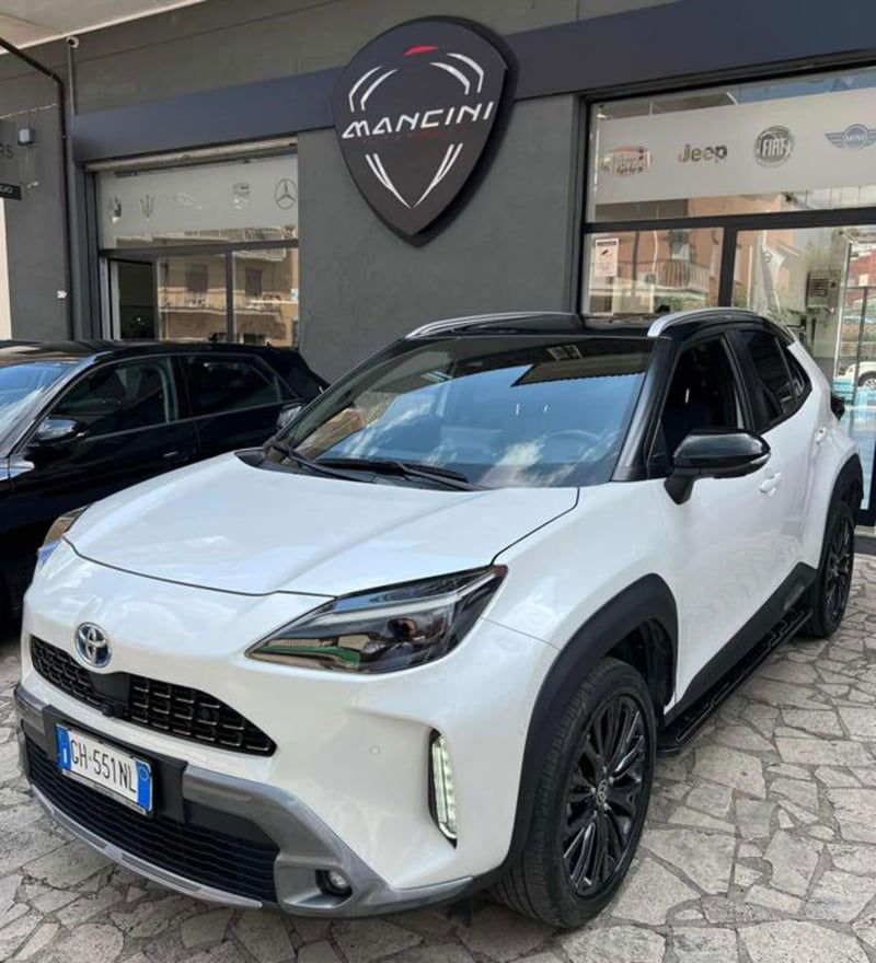 Toyota Yaris Cross 1.5 Hybrid 5p. E-CVT AWD-i Adventure