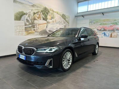 BMW Serie 5 Touring 520d xDrive  Luxury usata
