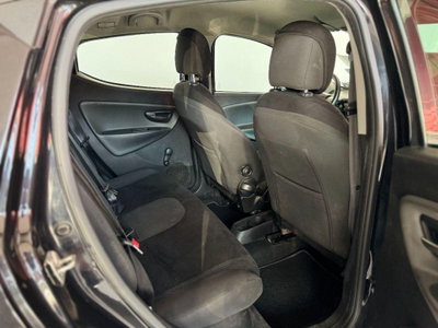 Lancia Ypsilon 1.2 69 CV 5 porte Platinum (8)