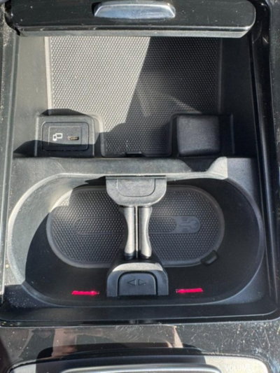 Mercedes-Benz GLA SUV 250 e Plug-in hybrid Automatic Premium (10)