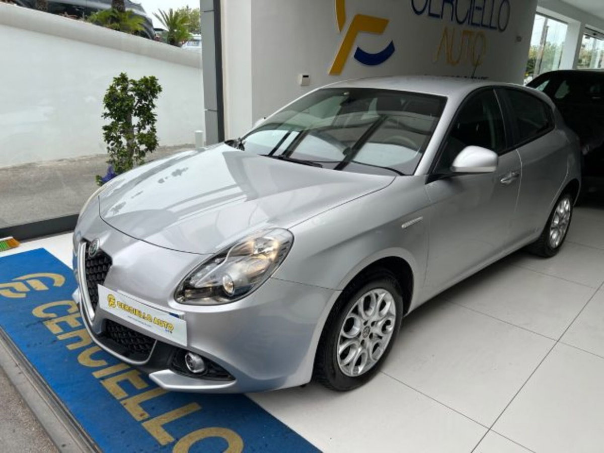 Alfa Romeo Giulietta 1.6 JTDm Business 120cv tct (2)
