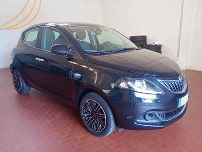 Lancia Ypsilon 1.0 FireFly 5 porte S&S Hybrid Gold Plus usata