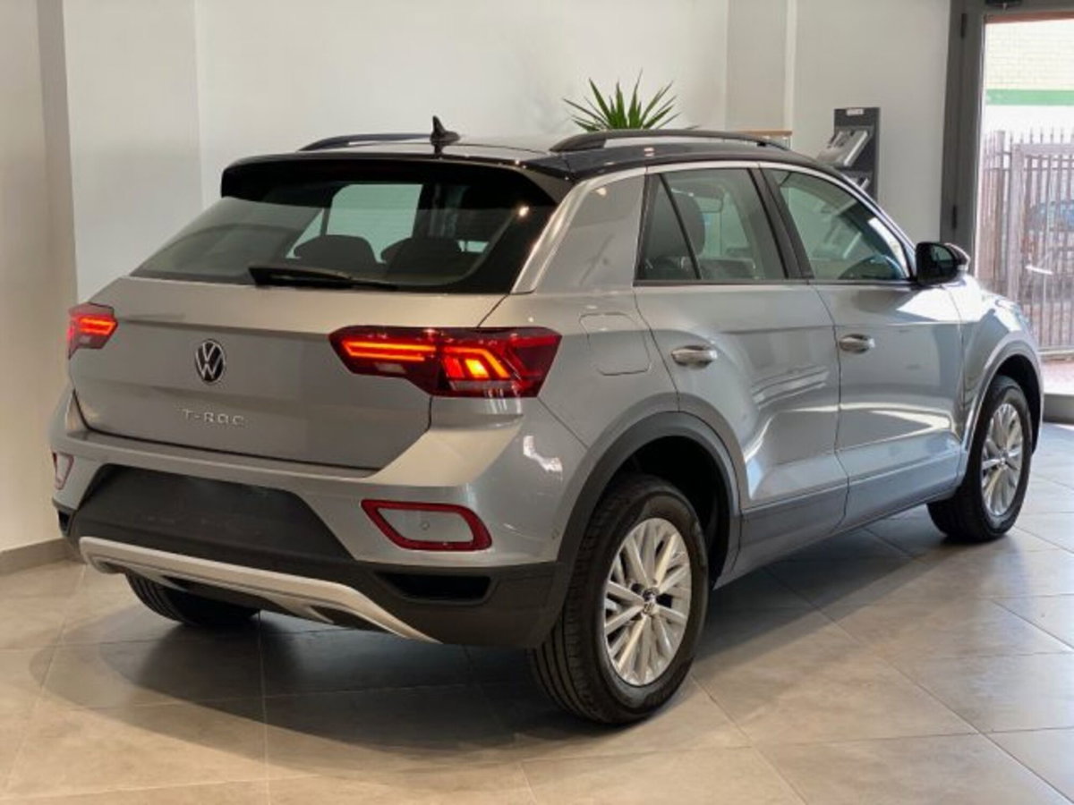 Volkswagen T-Roc 1.5 tsi R-Line dsg (19)