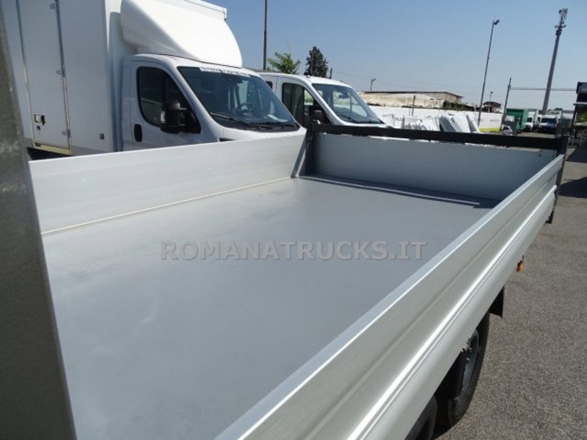 Ford Transit transit 350 tr.post. 2.0 tdci 130cv trend L4 Onnicar d.cab. cassone fisso r.sing. (10)