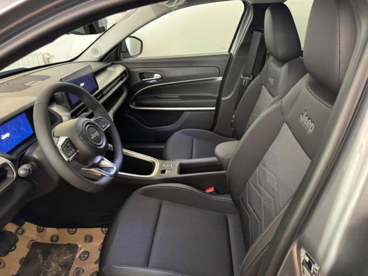 Jeep Avenger 1.2 turbo e-hybrid mhev Summit fwd 110cv edct6 (10)