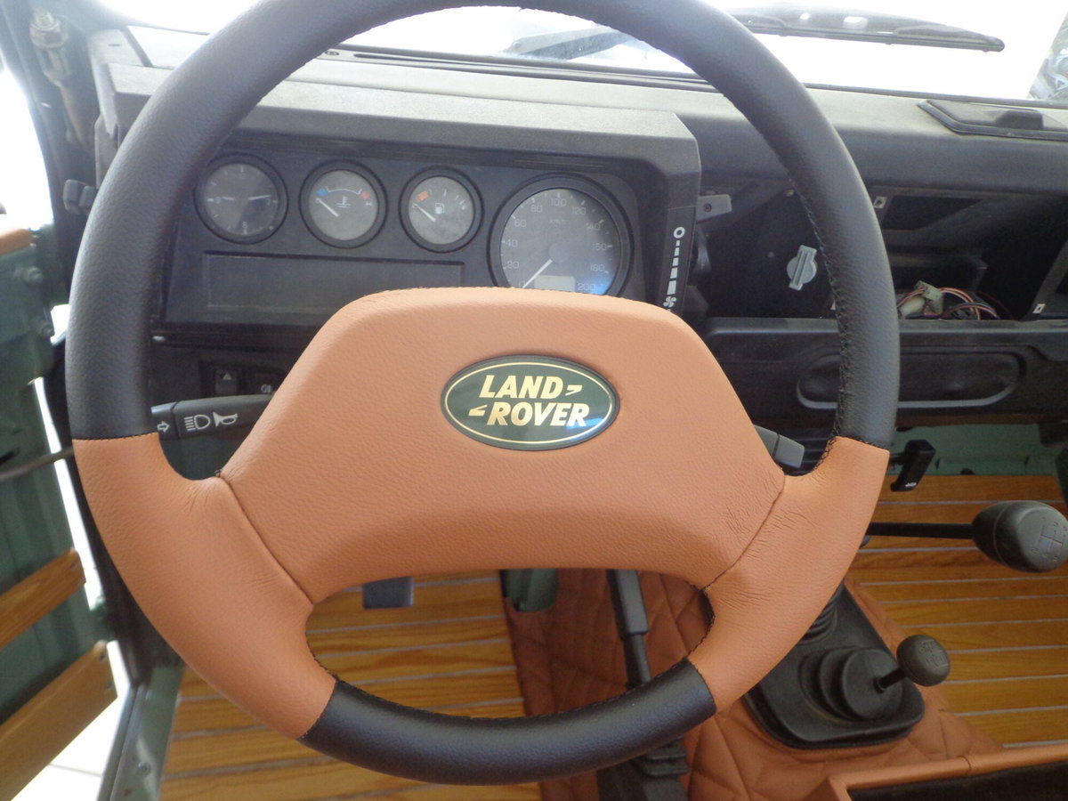 Land Rover Defender 90 2.5 Tdi Hard-top (10)