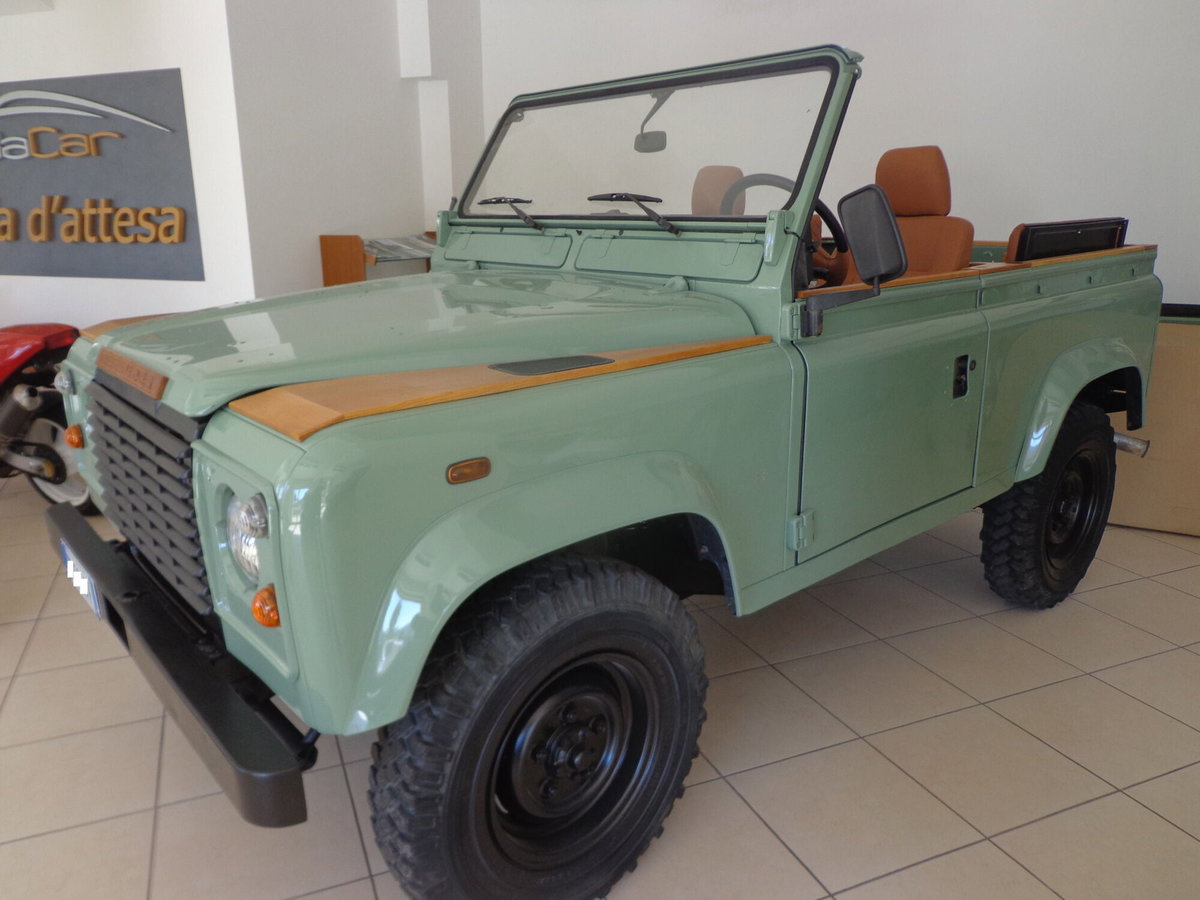 Land Rover Defender 90 2.5 Tdi Hard-top (3)