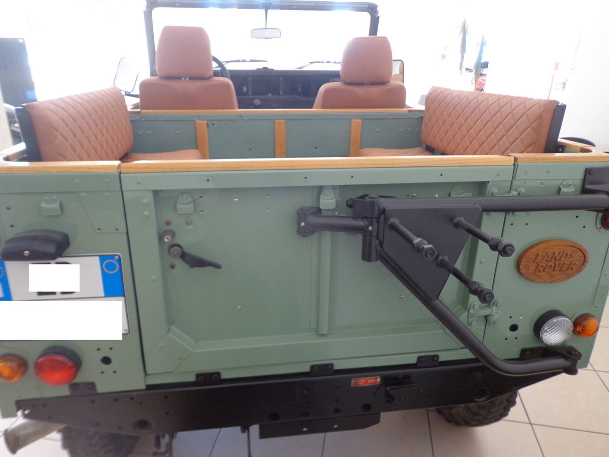 Land Rover Defender 90 2.5 Tdi Hard-top (4)
