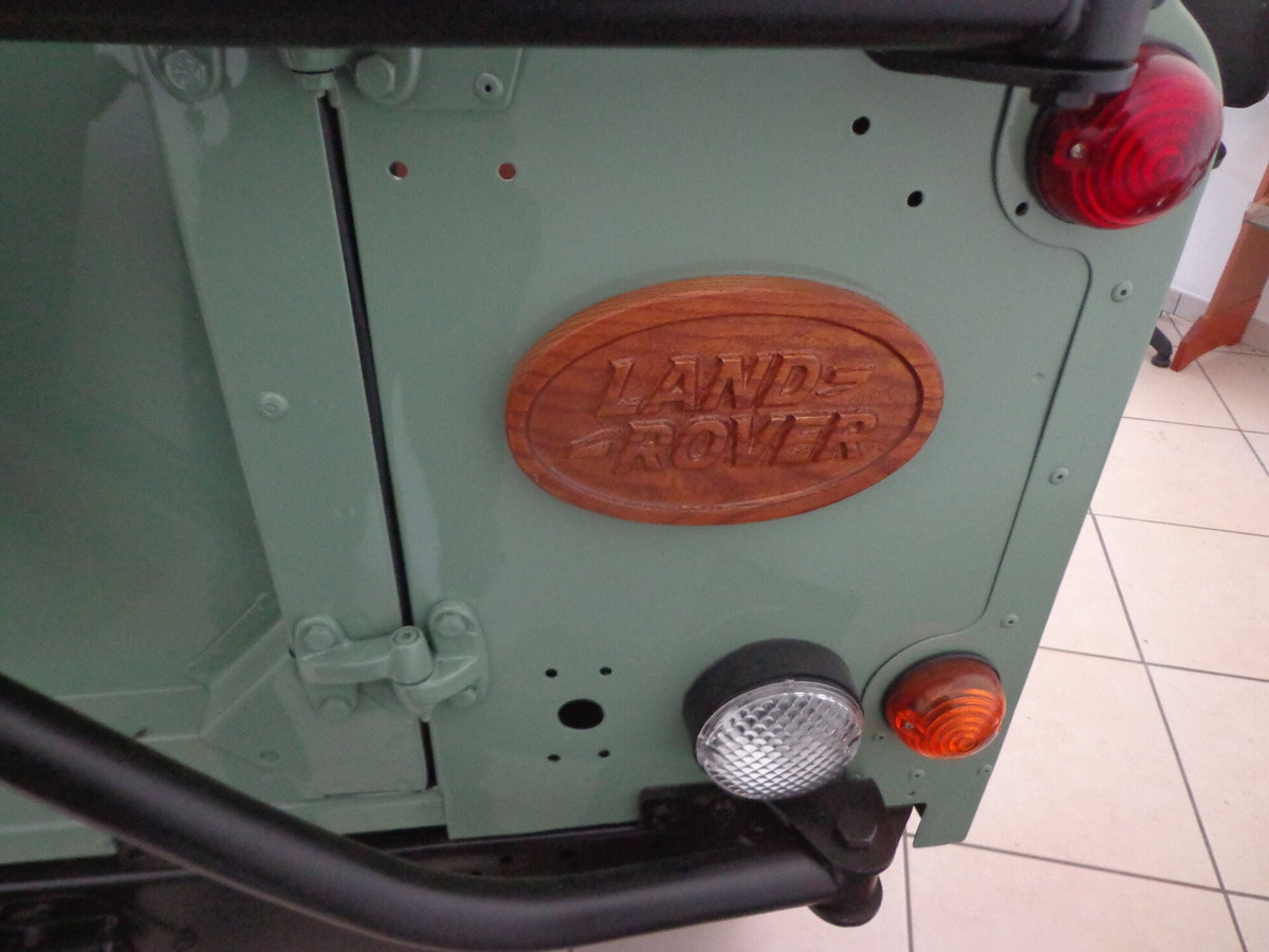 Land Rover Defender 90 2.5 Tdi Hard-top (7)