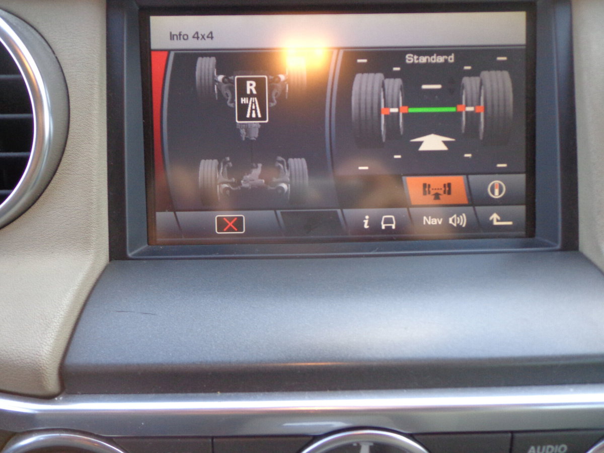 Land Rover Discovery 4 3.0 TDV6 SE (13)