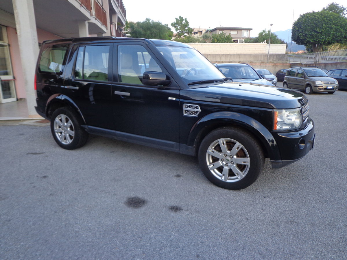 Land Rover Discovery 4 3.0 TDV6 SE (2)