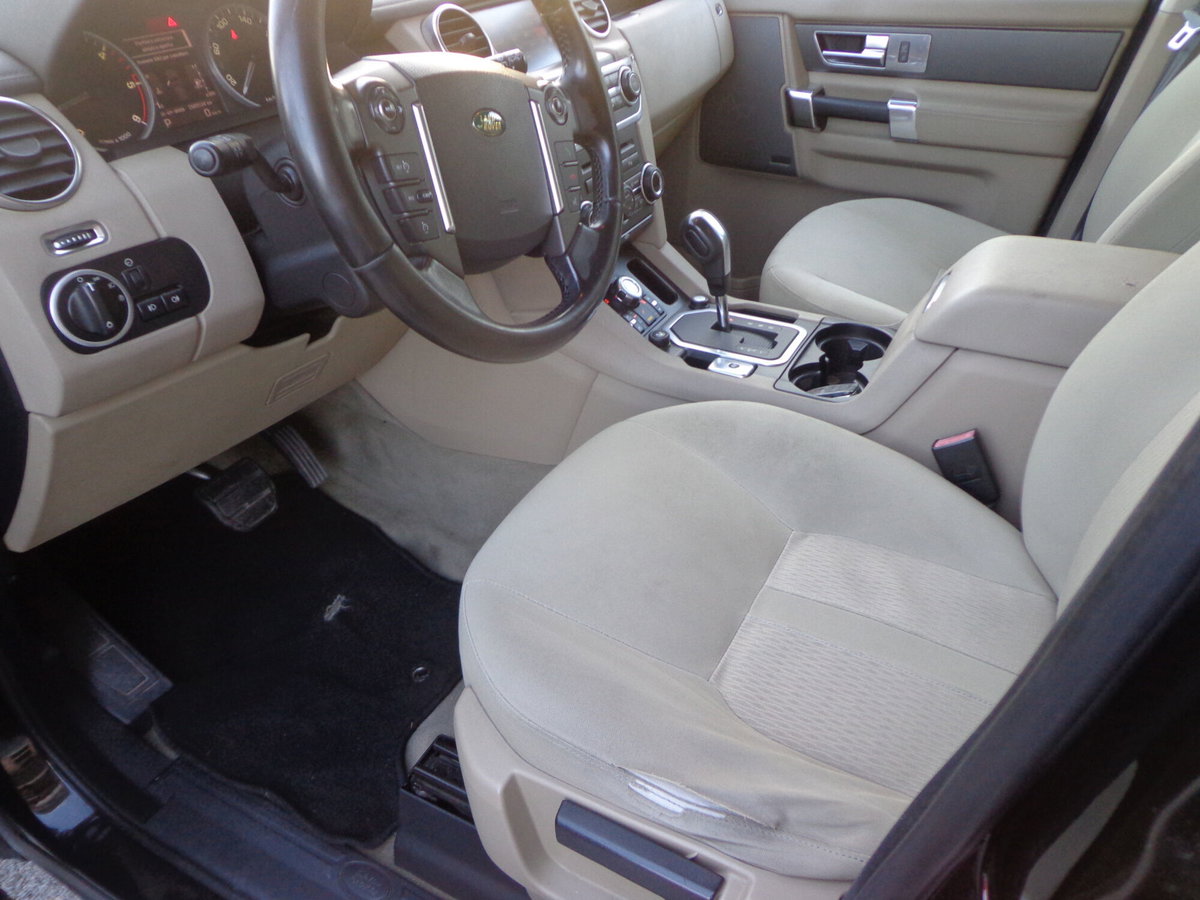 Land Rover Discovery 4 3.0 TDV6 SE (8)