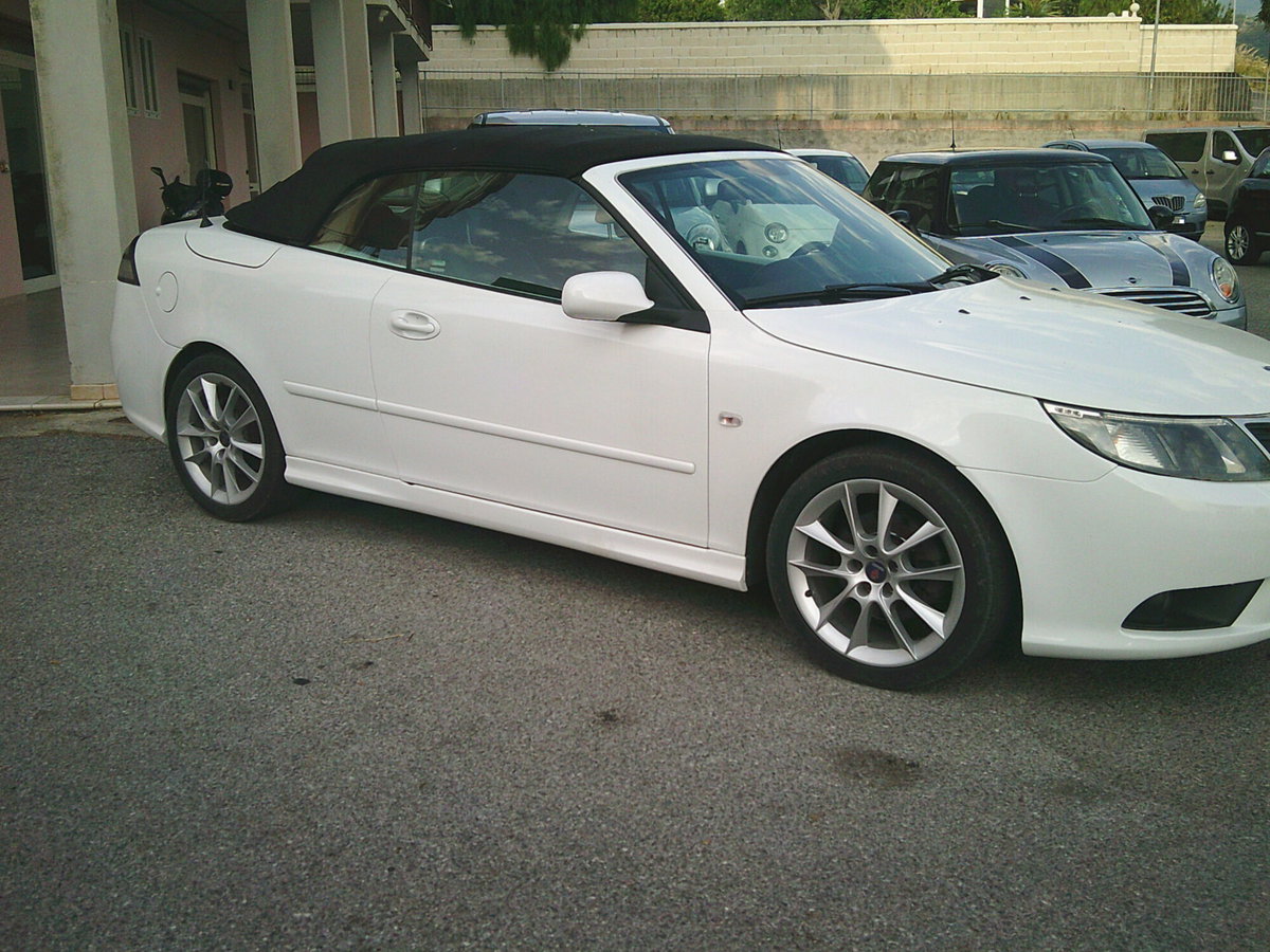 Saab 9-3 Cabrio 1.9 TiD 16V DPF Linear (2)