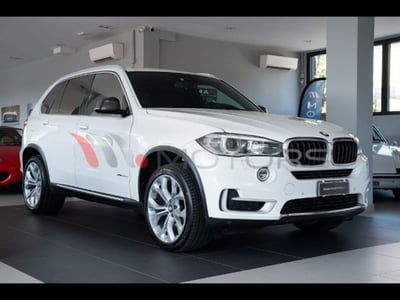BMW X5 xDrive30d 258CV Luxury usata