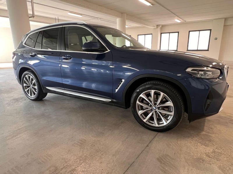 BMW X3 xdrive20d mhev 48V auto
