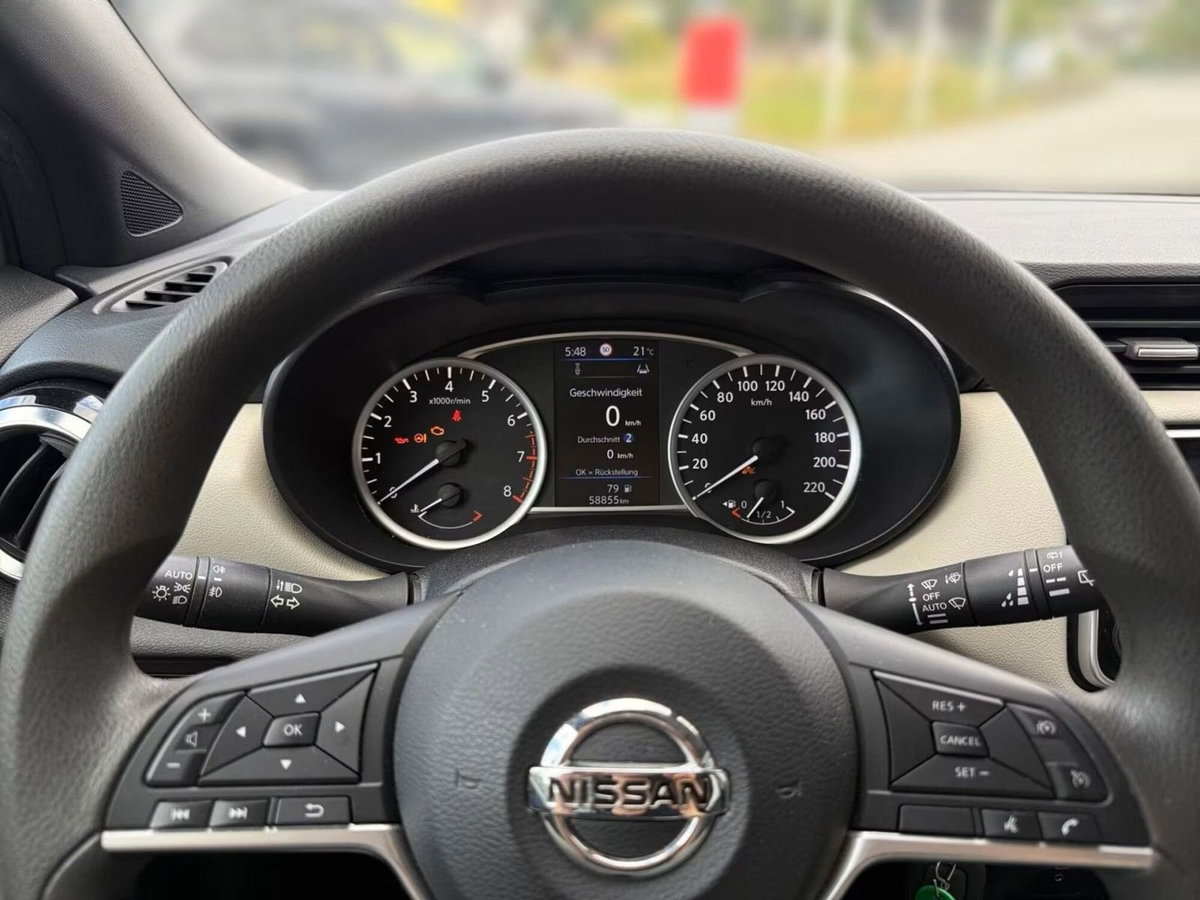 Nissan Micra IG-T 92 Xtronic 5 porte N-Design (10)