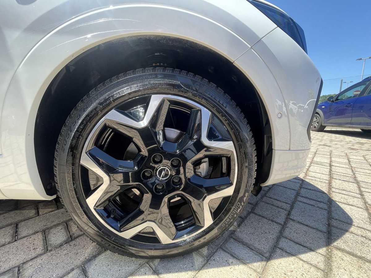Opel Grandland 1.5 diesel Ecotec aut. Business Elegance (4)
