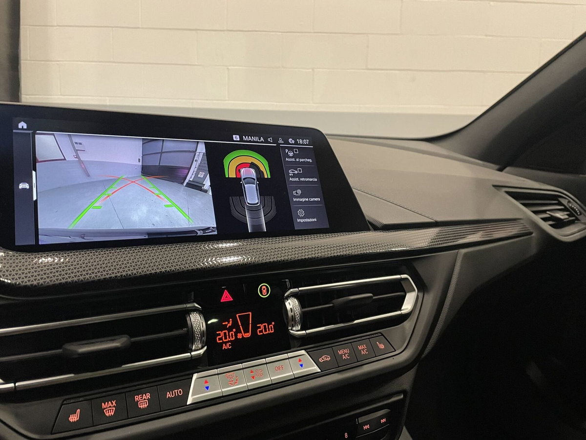 BMW Serie 1 5p. 118i 5p. Msport (16)