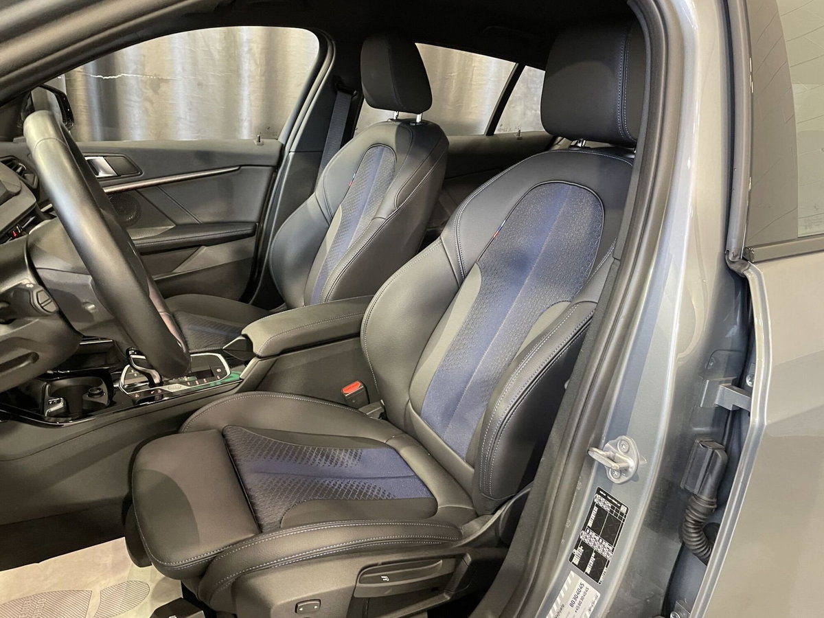 BMW Serie 1 118i 5p. Msport (9)
