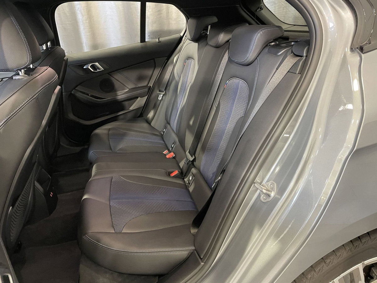 BMW Serie 1 5p. 116i 5p. Msport (10)