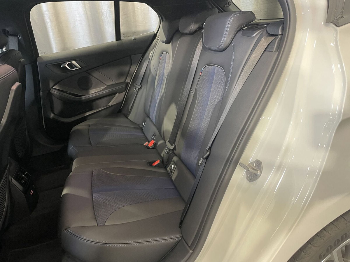 BMW Serie 1 5p. 116i 5p. Msport (10)