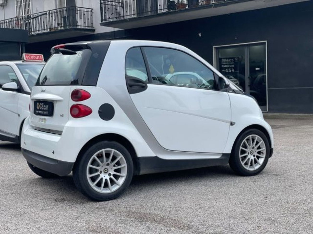 smart Fortwo 800 40 kW coupé passion cdi (7)