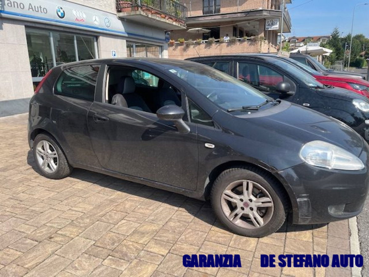 Fiat Grande Punto 1.3 MJT 90 CV 3 porte Emotion (2)