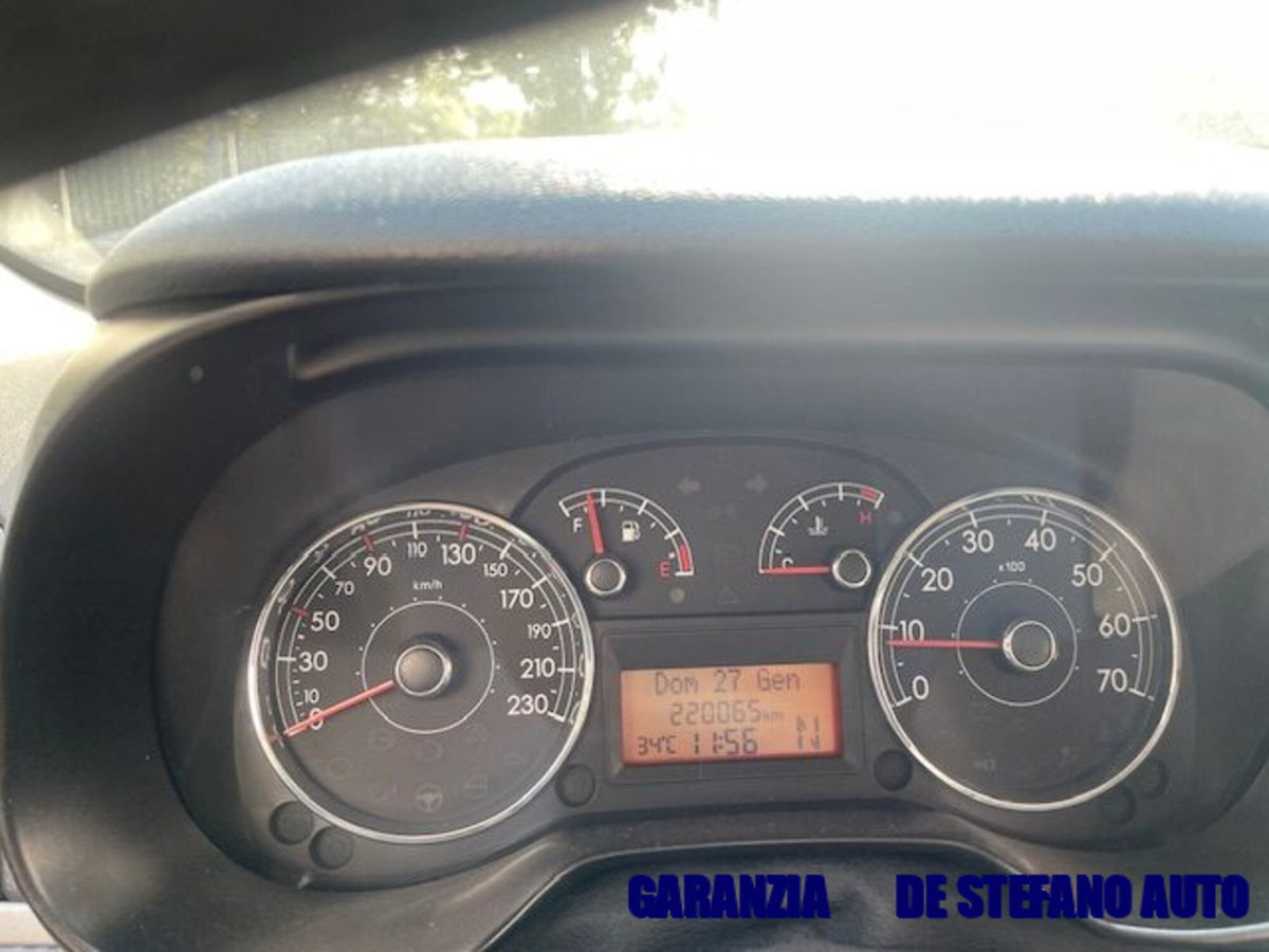 Fiat Grande Punto 1.3 MJT 90 CV 3 porte Emotion (6)