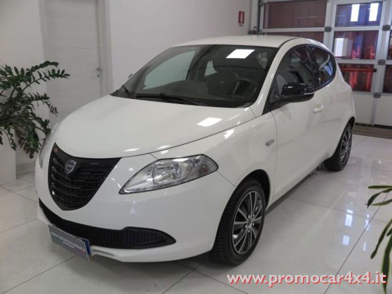 Lancia Ypsilon 1.2 69 CV 5 porte Elefantino