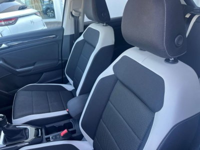Volkswagen T-Roc 1.6 TDI SCR Advanced BlueMotion Technology (7)