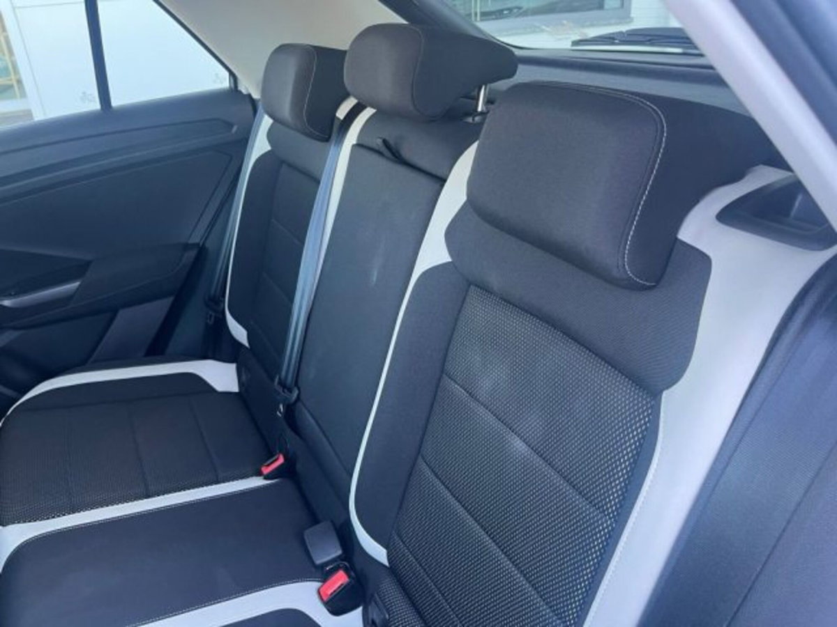 Volkswagen T-Roc 1.6 TDI SCR Advanced BlueMotion Technology (8)