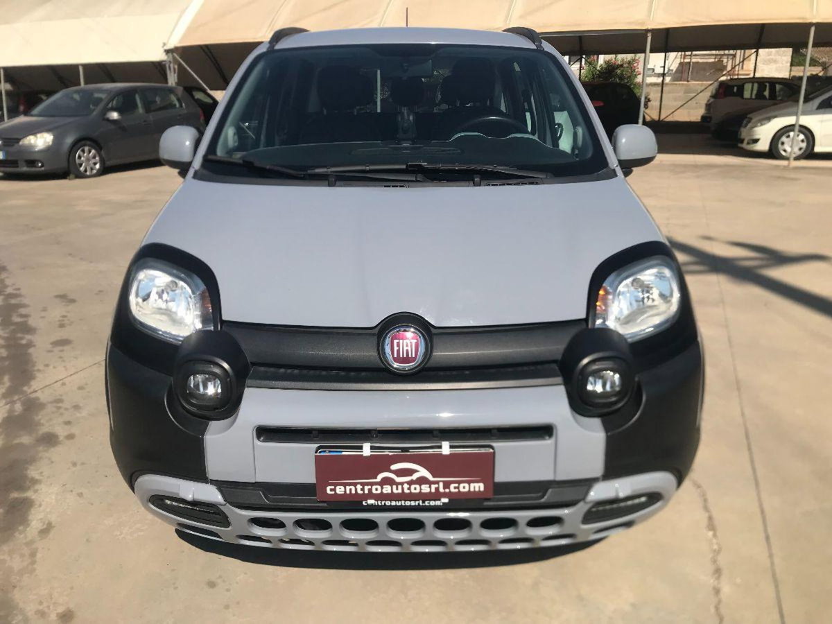 Fiat Panda 1.0 FireFly S&S Hybrid City Cross (2)