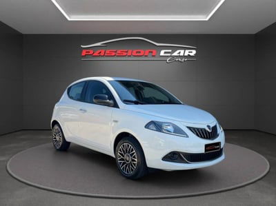 Lancia Ypsilon 1.0 FireFly 5 porte S&S Hybrid Ecochic A. Ferretti nuova
