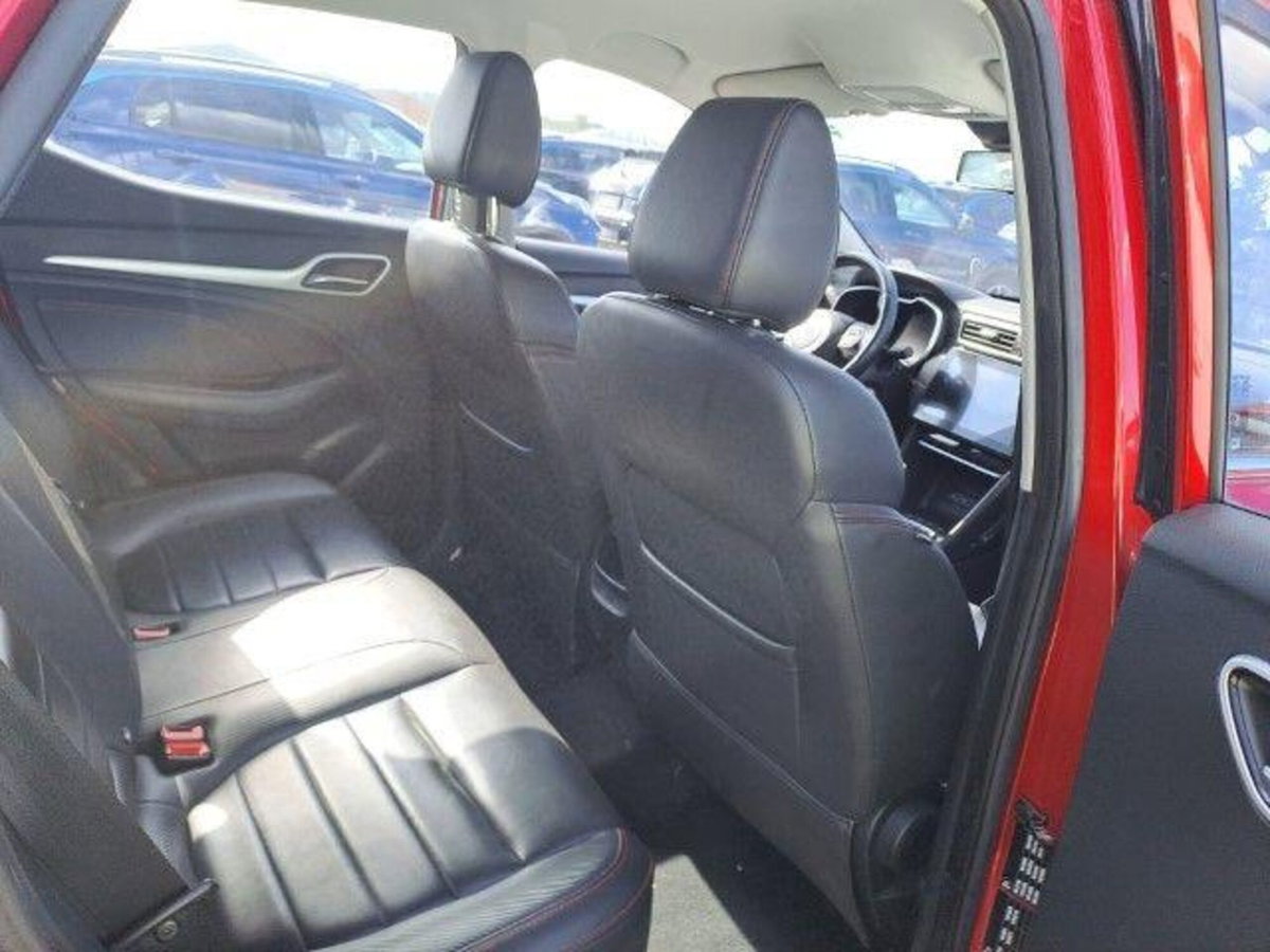 Mg ZS ZS 1.5 Luxury (4)