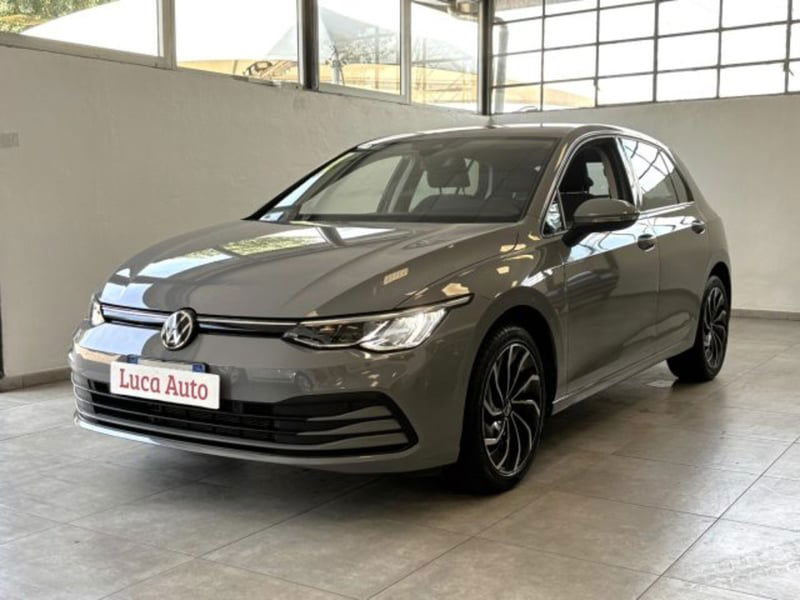Volkswagen Golf 1.0 eTSI EVO DSG Life